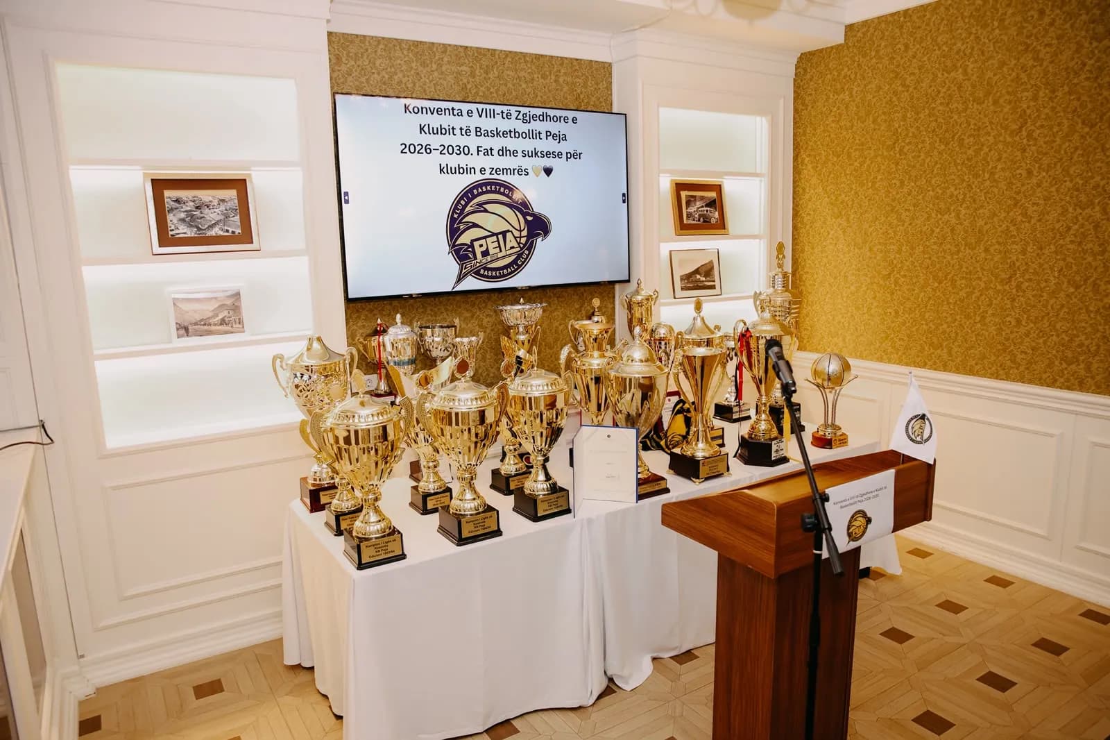 Vitrina e trofeve të KB Peja në Konventën Zgjedhore 2026–2030